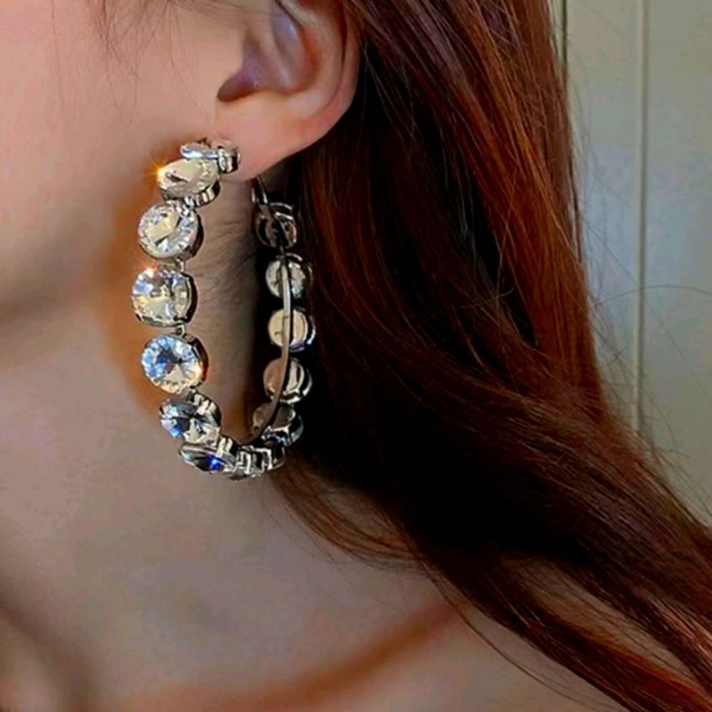 Women's Gorgeous Rhinestone Hoop Earrings NWOT ❤️ 5/$25 Bundled